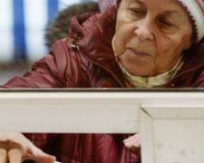 На окупованих територіях Запорізької області росіяни поширюють фейки щодо виплат пенсій
