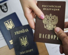 На окупованих територіях Запорізької області росіяни вилучають в людей українські паспорти