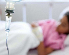 У Запоріжжі 12-річна дівчинка отруїлася алкоголем — дитину без свідомості доставили в лікарню