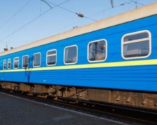 На період дії подовженої комендантської години у Запоріжжі скасували приміські поїзди