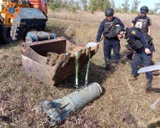 У Запорізькій області комбайнери знайшли бомбу у полі – подробиці