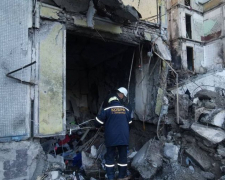 Багатоповерхівка у спальному мікрорайоні Запоріжжя, в яку влучила російська ракета, може повністю обвалитися