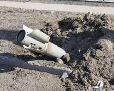 Під час атаки росіян на передмістя Запоріжжя одна з ракет влучила в дорогу