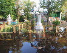 У Запоріжжі затопило центральний міський парк - фото