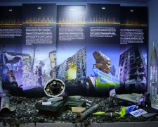У Запоріжжі відкрили виставку зі справжніми артефактами сучасної війни - фото