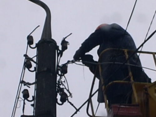 Електромережі у Запорізькій області пошкоджують обстріли й негода