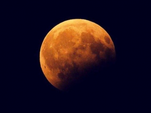 Сьогодні відбудеться рідкісне місячне затемнення: чи буде видно в Запоріжжі