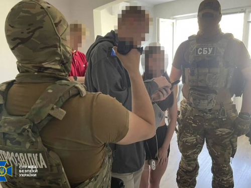 У Запоріжжі СБУ затримала "фанатку" кадирова за фейки про Каховську ГЕС - подробиці