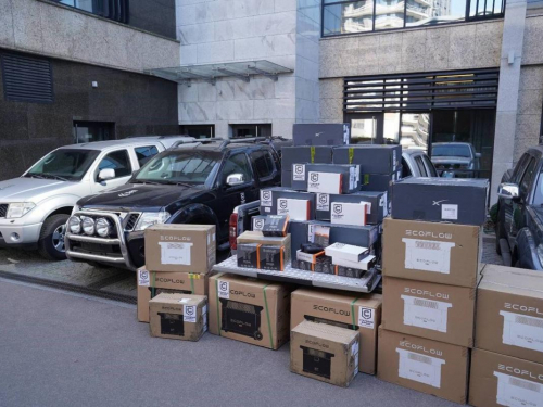 Метінвест передав «Азову» машини та приціли вартістю 40 млн гривень