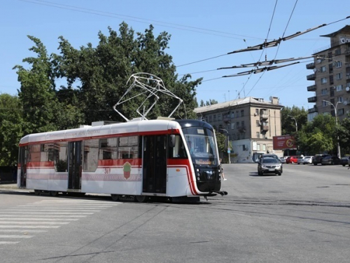У Запоріжжі один з трамваїв тимчасово змінив свій маршрут: подробиці
