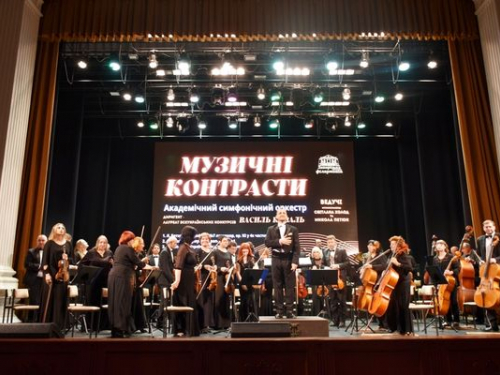 Свято для меломанів: разом із симфонічним оркестром у Запоріжжі вперше виступив його новий головний диригент