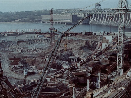 Що спільного між Голлівудом і будівництвом Дніпрогесу-2 в Запоріжжі (спойлер: масові сцени)