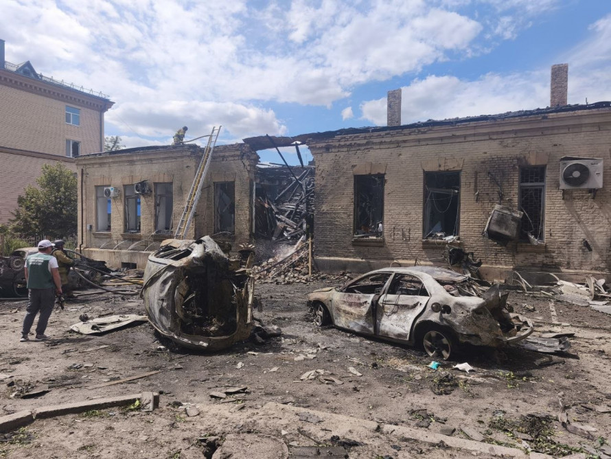 У Запоріжжі після ворожого удару зросла кількість постраждалих -  значні руйнування (фото)