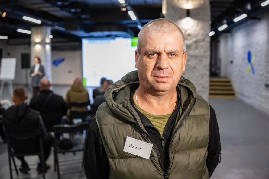 «Це вже нове життя»: як ветеранам запорізького підприємства допомагають адаптуватися після фронту