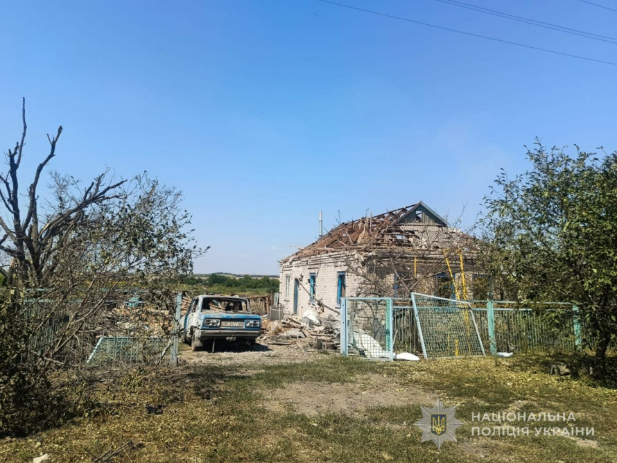 Ворог атакував подружжя у Запорізькому районі: внаслідок удару є загибла та поранений
