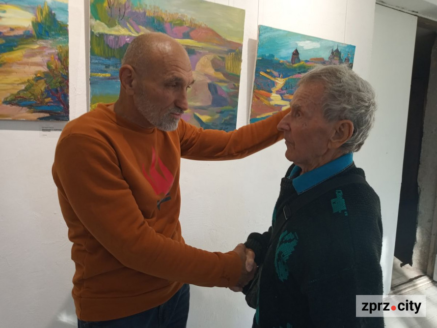 У Запоріжжі нова галерея відкрилася всеукраїнською виставкою про Хортицю - фоторепортаж з презентації