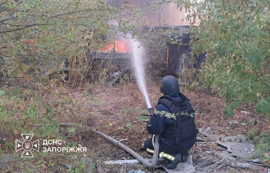 Двоє людей загинули, вісім - поранені: наслідки ворожих атак Запоріжжя і області за добу