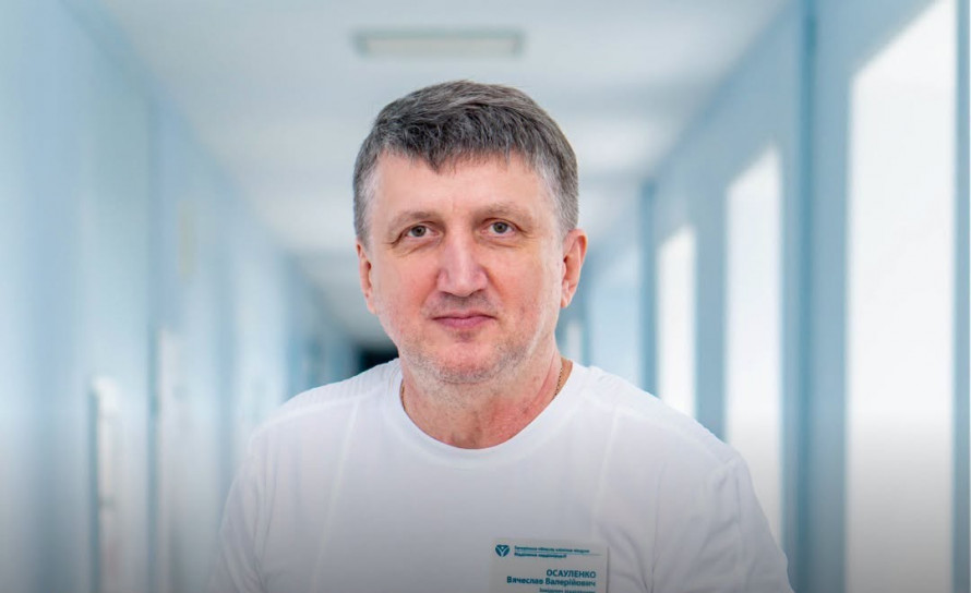 Перезапустили серце у 81 рік: у Запоріжжі лікарі провели надскладну операцію колезі (фото)
