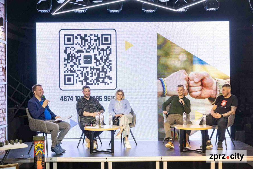 «Ми можемо тримати фронт, але не можемо тримати тил»: у Запоріжжі відбулася відкрита розмова ветеранів із громадою