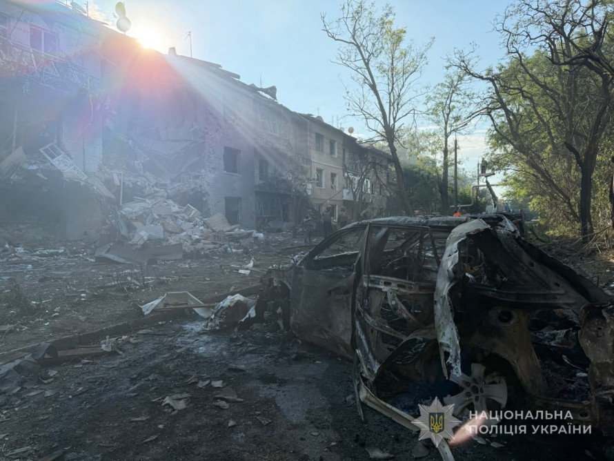 Семеро людей загинули, ще 20 - поранені: наслідки ворожих атак по Запоріжжю і області за добу