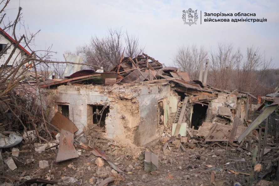Ворог атакував Запоріжжя: є поранені, пошкоджені житлові будинки (фото)