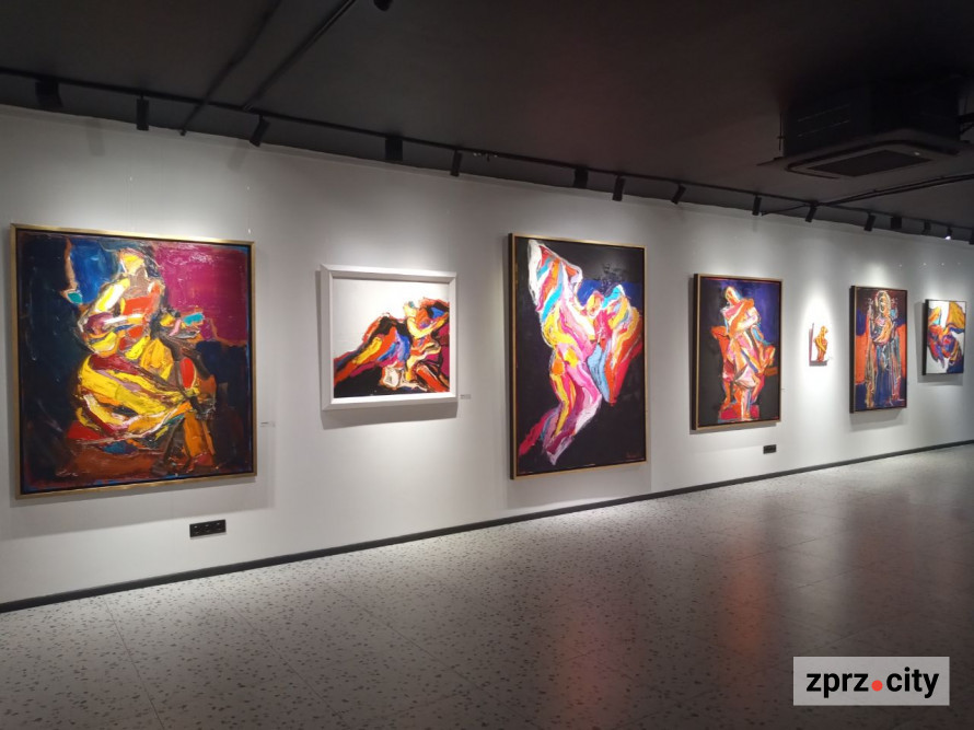 Київська художниця занурила запоріжців у магію кольору - фото