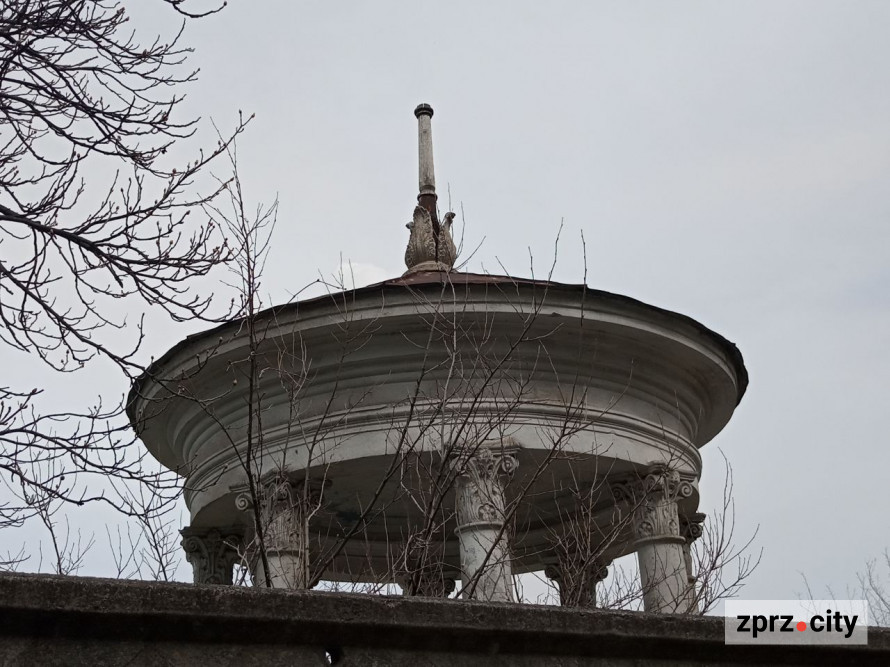 Води стало більше: як виглядає узбережжя Хортиці на початку квітня