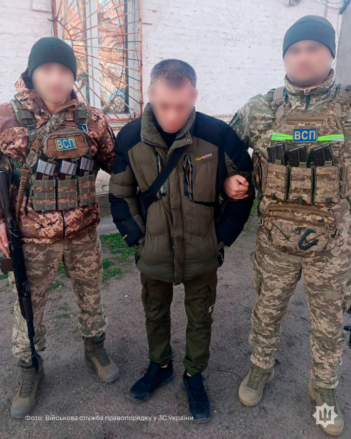 У Запоріжжі під час патрулювання затримали військового, що перебував у розшуку