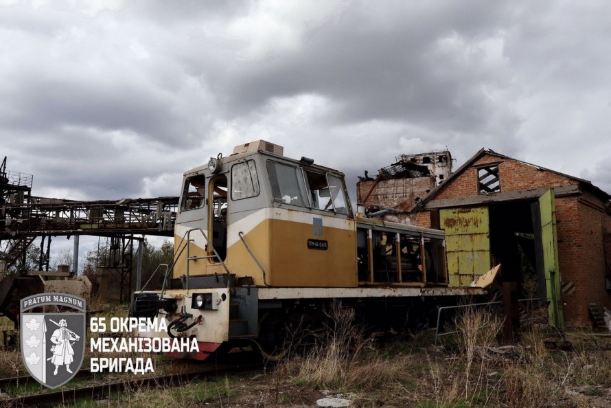 Оріхівська залізнична станція після обстрілів: кадри руйнувань шокують (фото)