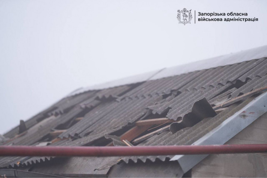 Ніч під дронами: у Запоріжжі внаслідок російської атаки є поранені та руйнування (фото)