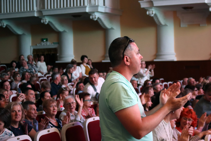 У Запорізькій обласній філармонії відбулась чудова прем'єра - фото