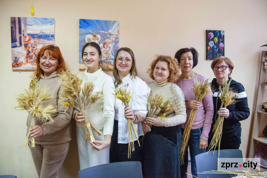 Різдвяна магія - у запорізькому ком’юніті-центрі «Опліч Хаб» відбувся майстер-клас з етнотерапії