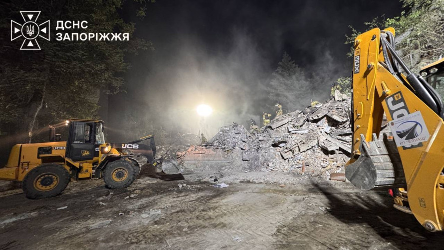 20 загиблих, серед них четверо дітей: у Запоріжжі завершили роботи на місцях авіаударів 10 жовтня (фото)