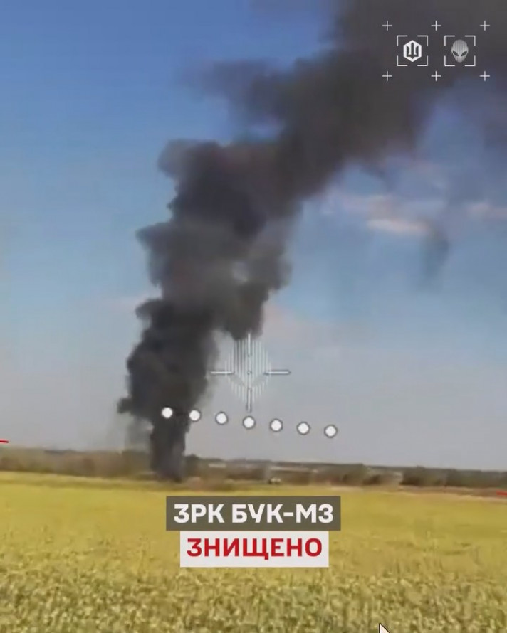 Два влучання і Бук згорів: на Запорізькому напрямку знищили ювілейну систему ППО росіян (відео)
