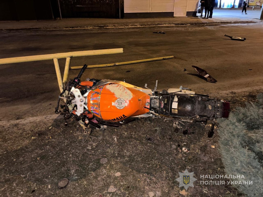 П’яний водій влаштував ДТП у Запоріжжі – постраждали школяр і студентка на мотоциклі (фото)