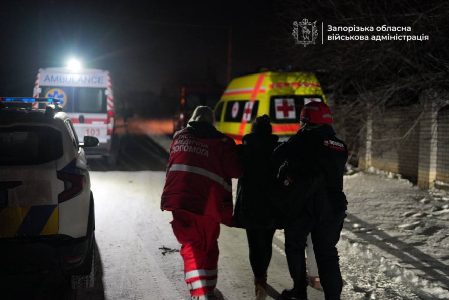 Удари по Запорізькому району та Запоріжжю забрали життя людей — що відомо про атаки (фото, відео)