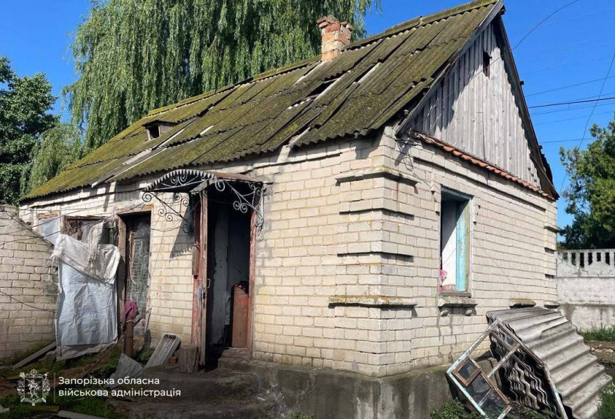 Шахеди атакували вночі Запоріжжя та Запорізький район – росіяни вдарили по дачним кооперативам та школі (фото)