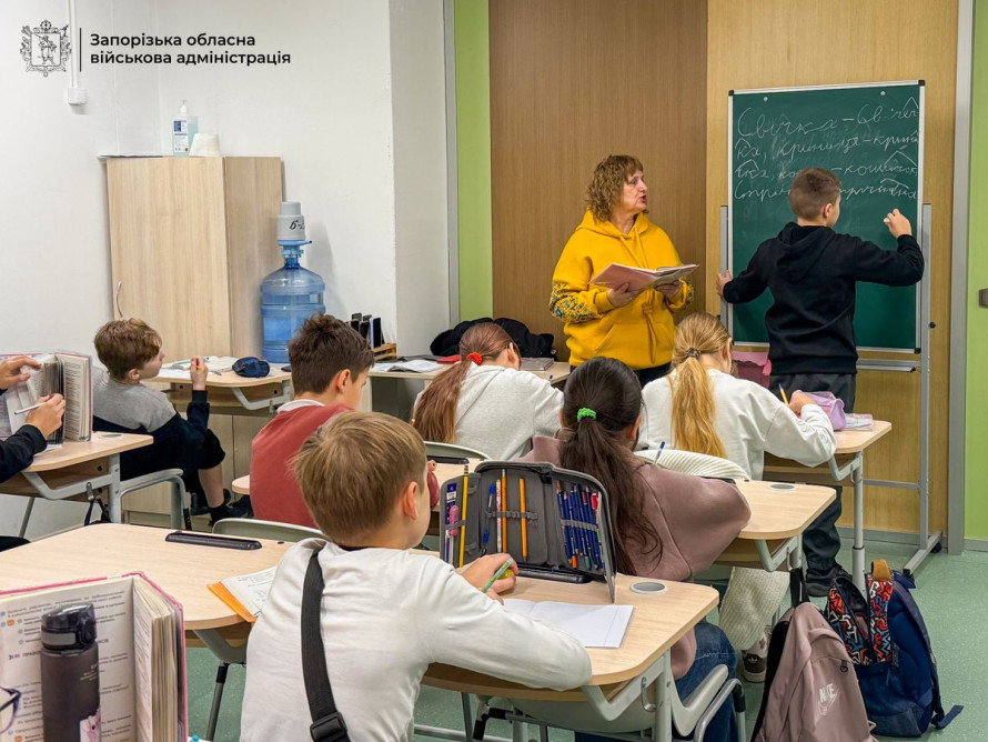 Як проходить навчання у новій підземній школі у Козацькому ліцеї в Запоріжжі - фото, відео