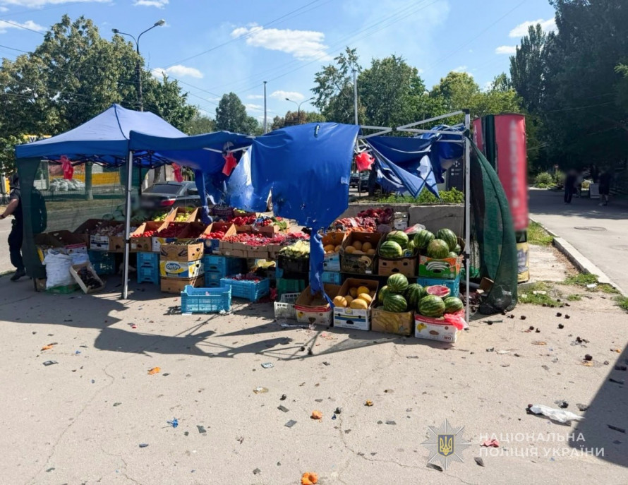 Російські дрони вночі атакували Запоріжжя - за минулу добу внаслідок обстрілів шестеро поранених (фото, відео)