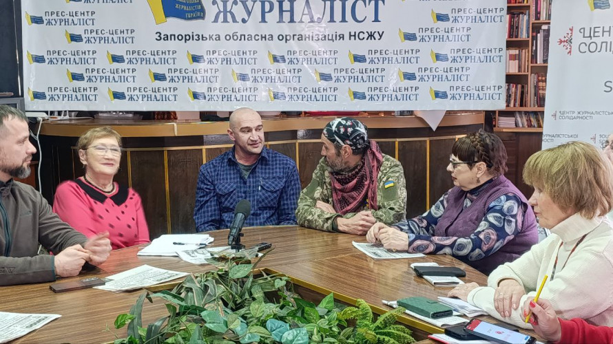 "Ні разу не джентельмен" - на Хортиці покажуть моновиставу про війну та самоіронію