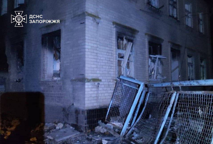 Двоє загиблих та поранені: росіяни масовано обстріляли Запорізьку область