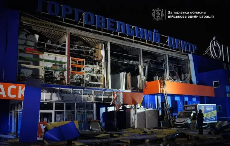 Росіяни нищать склади й логістику: чи загрожує Запоріжжю дефіцит товарів