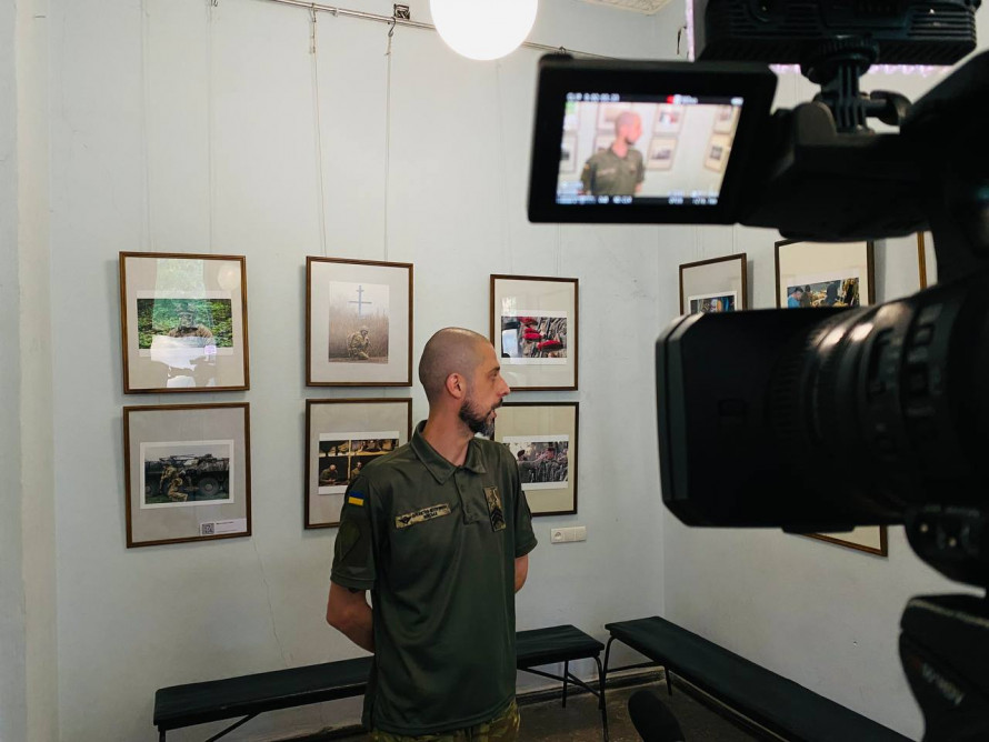У Запоріжжі показали особливий погляд бойової бригади на війну - нова фотовиставка