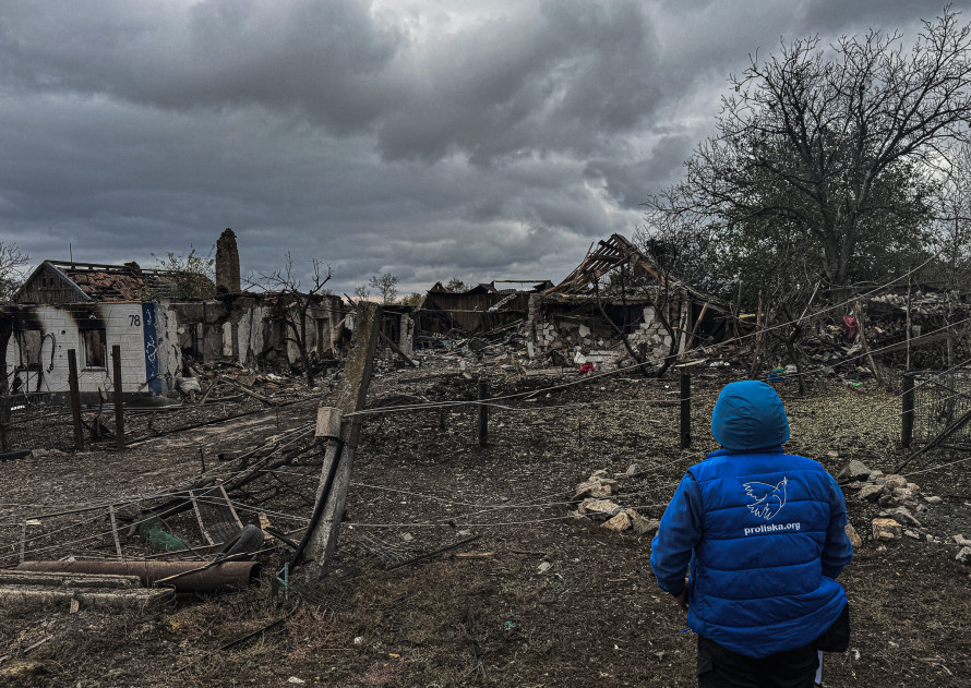 Як село у Запорізькій області оговтується після авіаудару - фото
