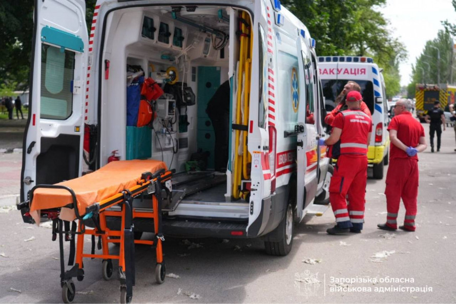 Удар по Запоріжжю: росіяни атакували Олександрівський район - що відомо (фото, відео)