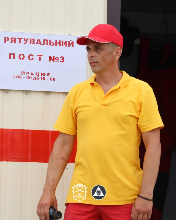 Вісім життів за одне чергування: як запорізький рятувальник витягував людей із Дніпра