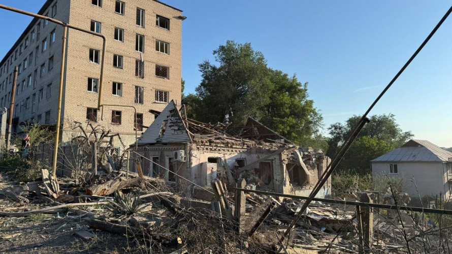 Бігли на вулицю босоніж по склу: очевидці розповіли про подвійний удар КАБами по Запоріжжю
