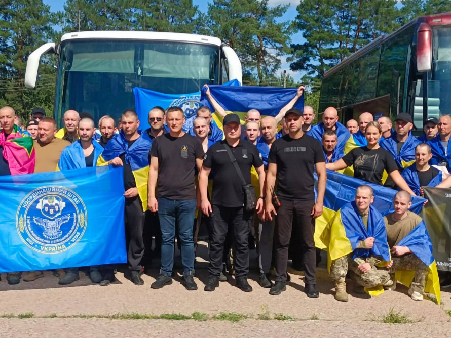 З полону - у рідні обійми: додому повернулися четверо мешканців Бердянщини