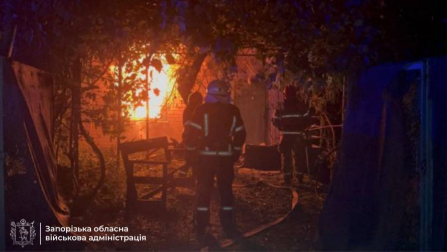 Шахеди атакували вночі Запоріжжя та Запорізький район – росіяни вдарили по дачним кооперативам та школі (фото)