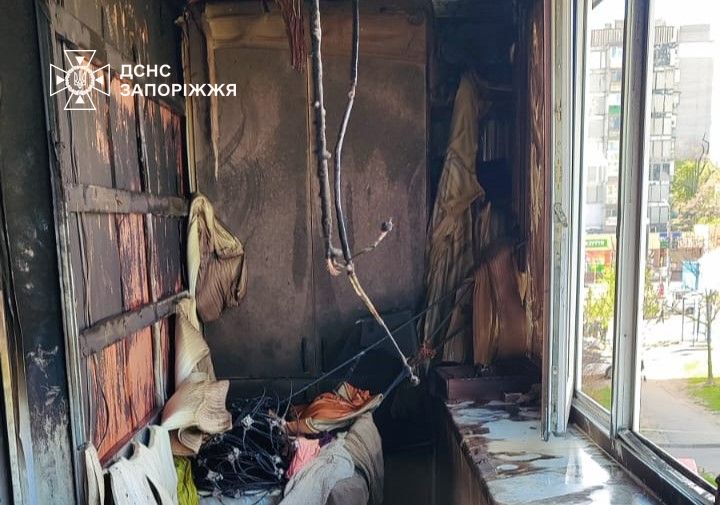 Через пожежу в багатоповерхівці у Запоріжжі евакуювали людей - фото